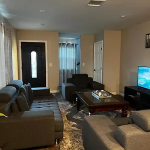  Holiday home Beautiful New 4bdrm Near Lax And Everything La, So-fi & Kia Forum United States